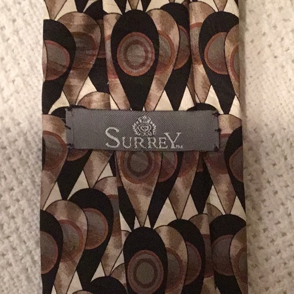 SOLD‼️ SILK DRESS TIE - Picture 3 of 7